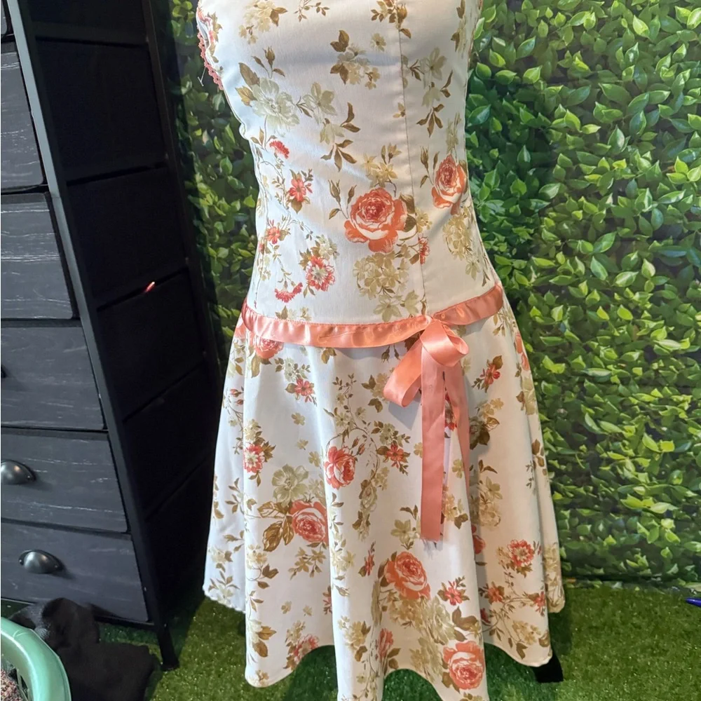 Body Central Strapless Floral Dress - Pink and White m1 - Picture 4 of 5